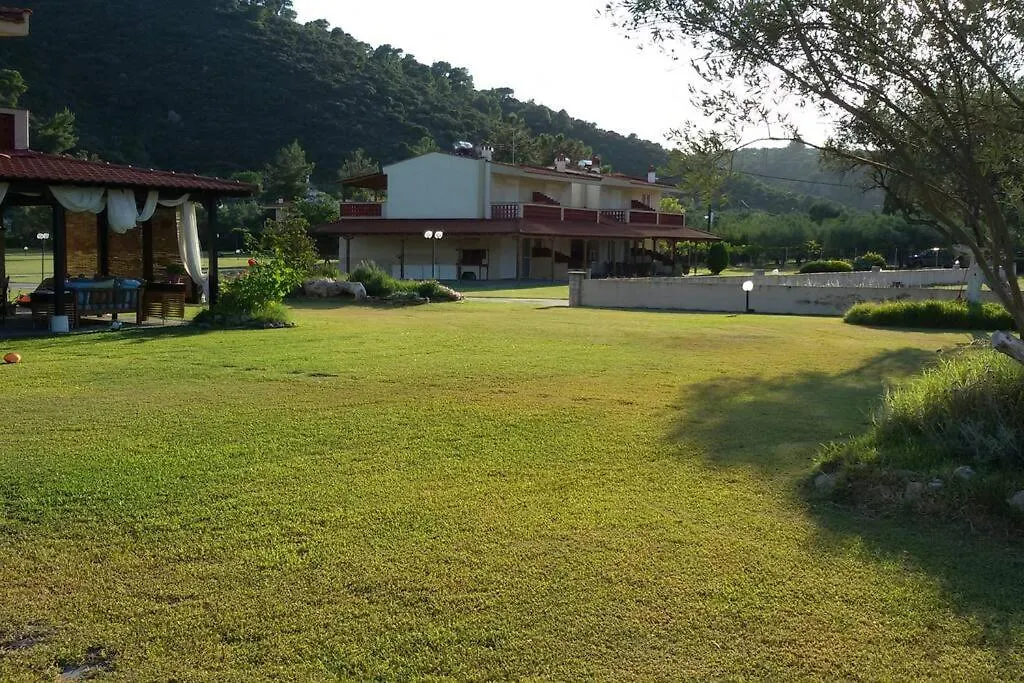House With Garden Next To The Beach Trani Ammouda Ormos Panagias Holiday home