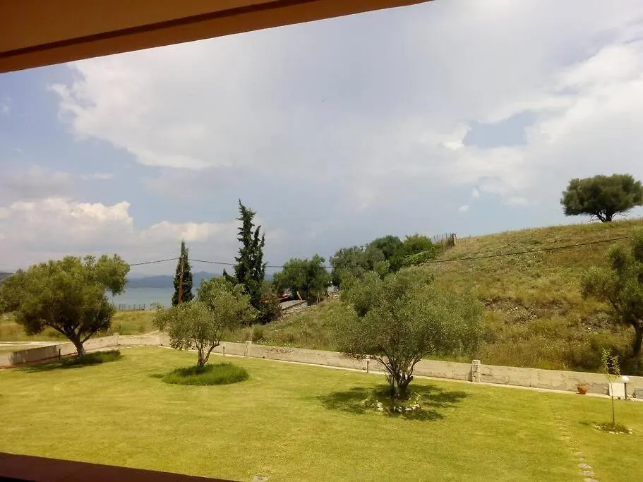 House With Garden Next To The Beach Trani Ammouda Ormos Panagias Greece